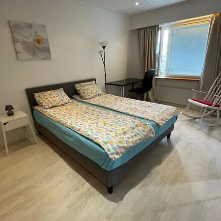 In Helsinki And Super Easy To Airport And City Center And A Private Free Parking Extérieur photo