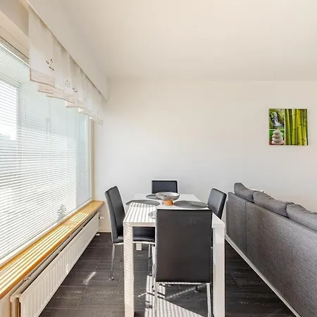 In Helsinki And Super Easy To Airport And City Center And A Private Free Parking Extérieur photo